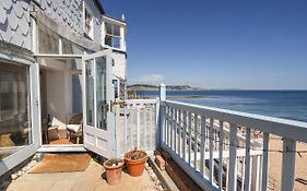 Bell Cliff House